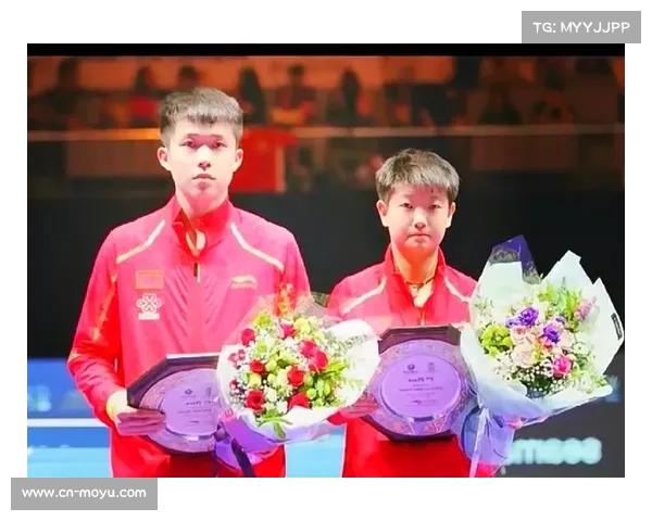 青年组混双决赛结束，四川组合夏志芃-高雨欣夺冠